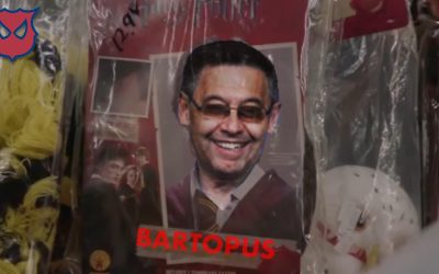 El disfraz de Bartomeu arrasa en Halloween. Nada le da más miedo a un culé que su cara.