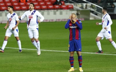 El Barça le pide a los árbitros que no le piten más penaltis