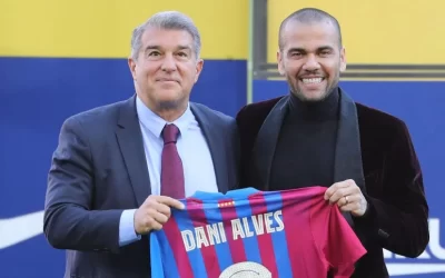 Laporta: «Como no encontrábamos el reemplazo del mejor lateral derecho que hemos tenido, pues lo volvemos a traer.»