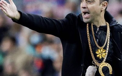 Xavi presenta sus amuletos para atraer toda la suerte posible para ganar al Bayern