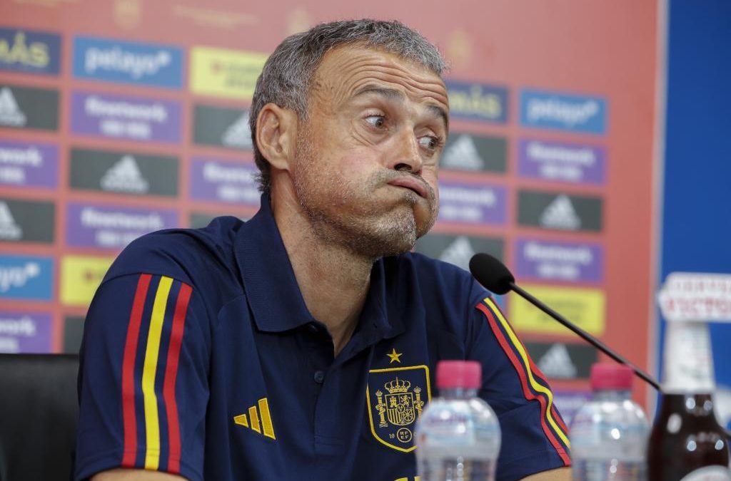 Luis Enrique: «Así no se puede,  pedidle explicaciones a quién les ha fichado»